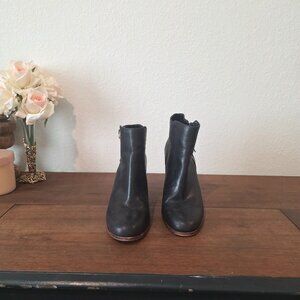 Gianni Bini Black Heeled Ankle Boots Sz 9